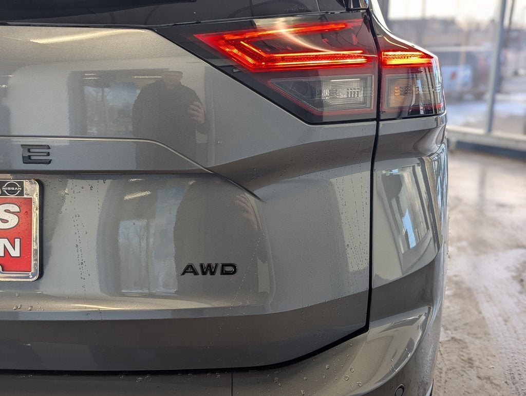 2026 Nissan Rogue SV Dark Armor