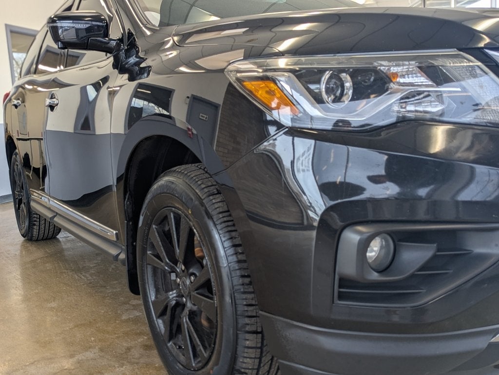 2017 Nissan Pathfinder Platinum