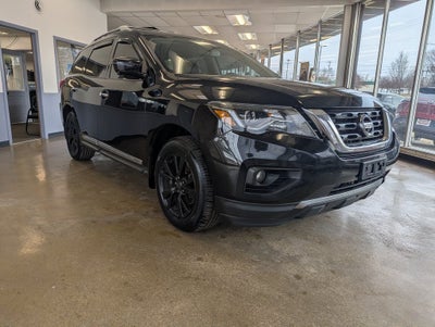 2017 Nissan Pathfinder Platinum
