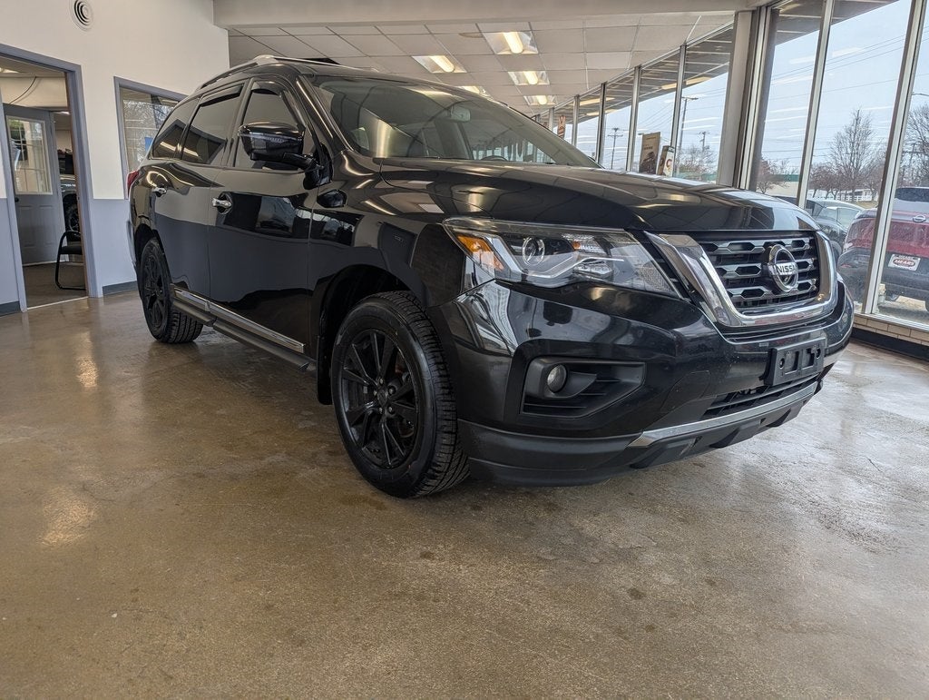 2017 Nissan Pathfinder Platinum