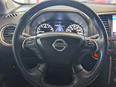 2017 Nissan Pathfinder Platinum