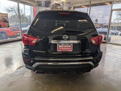 2017 Nissan Pathfinder Platinum