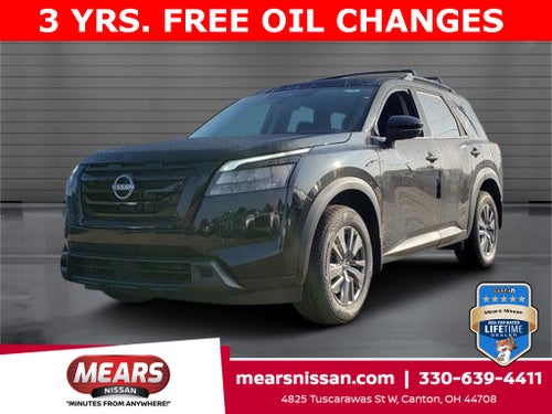 2025 Nissan Pathfinder SV