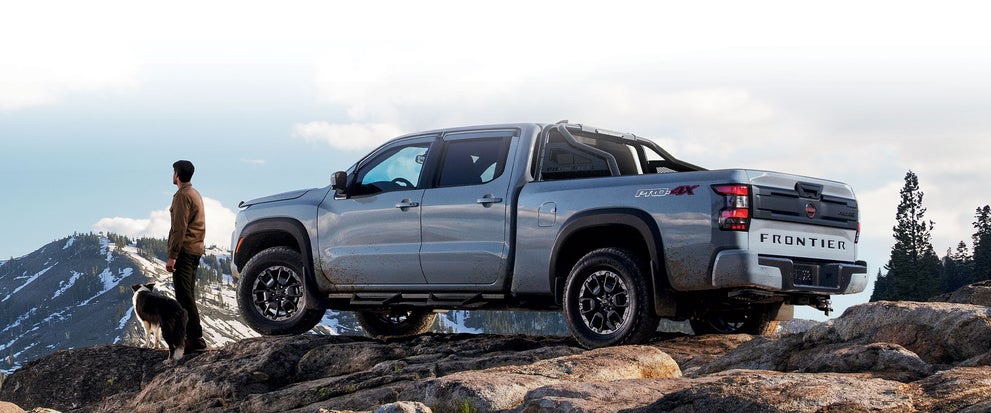 Mears Nissan in Canton OH