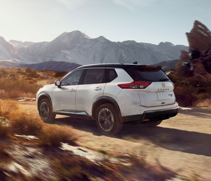 Mears Nissan in Canton OH