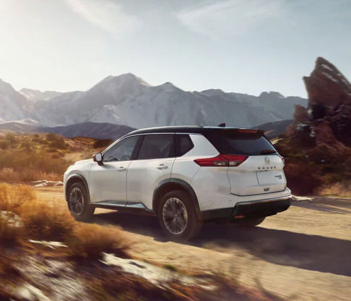 Mears Nissan in Canton OH