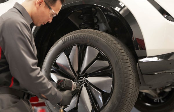 Mears Nissan in Canton OH