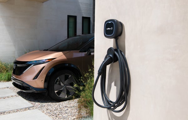 Mears Nissan in Canton OH