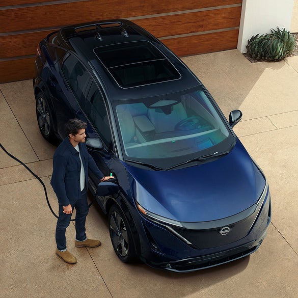 Mears Nissan in Canton OH