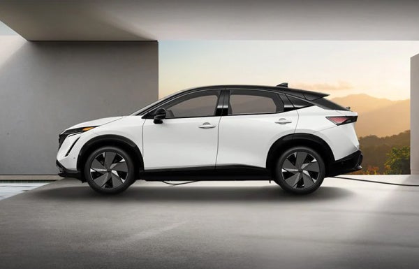 Mears Nissan in Canton OH