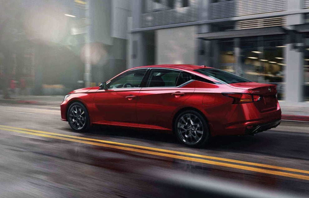 Mears Nissan in Canton OH