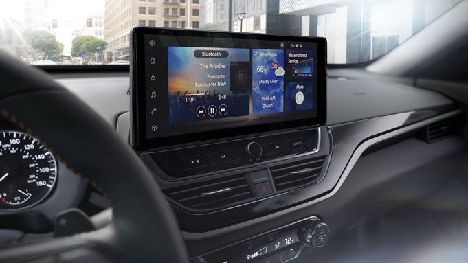 Mears Nissan in Canton OH